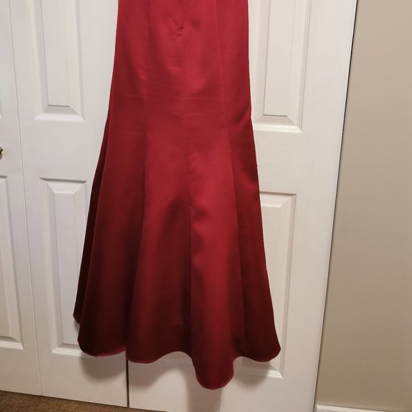 Mermaid style strapless dress - Picture 6 of 6